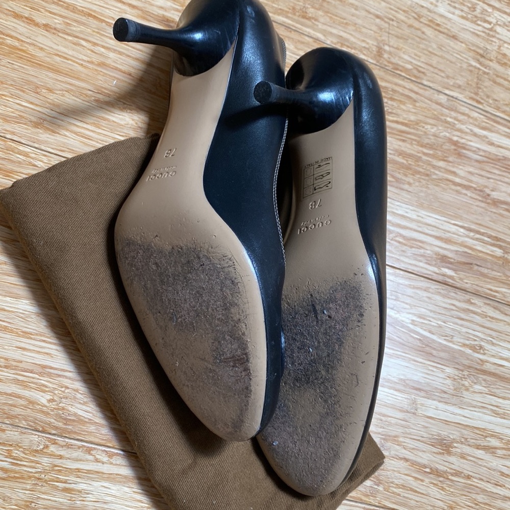 Gucci logo black heels - Picture 2 of 3